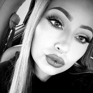 Meet your Posher, Elisa